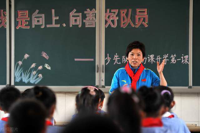 当主创亮相时，观众把最高的欢呼声献给了这部影片的编剧兼主演池韵，东京电影节影帝、著名演员段奕宏惊喜现身，为主创竖起大大的拇指